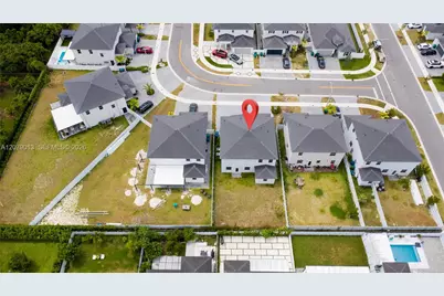 13609 SW 185th Ln, Miami, FL 33177 - Photo 2