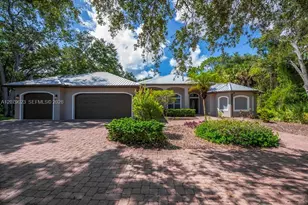 4033 Oak Haven Dr, Labelle, FL 33935 - Photo 2