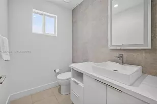 904 NE 15th Ave, Fort Lauderdale, FL 33304 - Photo 16