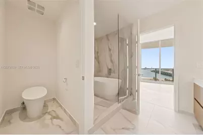 1400 Biscayne Blvd #1205, Miami, FL 33132 - Photo 12
