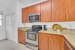 8999 SW 18th St, Miramar, FL 33025 - Photo 4