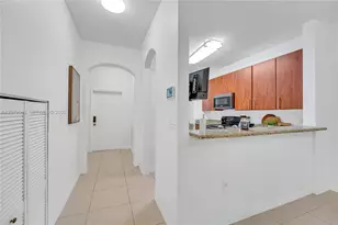 8999 SW 18th St, Miramar, FL 33025 - Photo 8