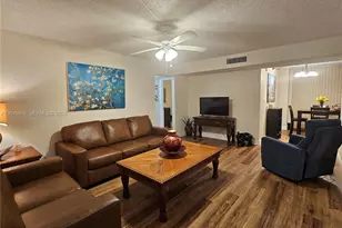 8065 SW 107th Ave, Miami, FL 33173 - Photo 8