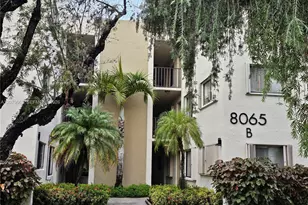 8065 SW 107th Ave, Miami, FL 33173 - Photo 2