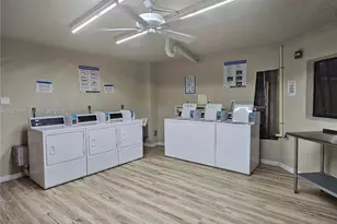 8065 SW 107th Ave, Miami, FL 33173 - Photo 28