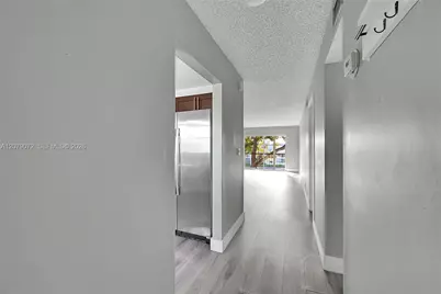 1801 NW 75th Ave #305, Plantation, FL 33313 - Photo 2