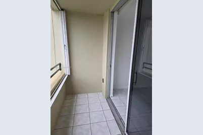 8320 NW 8th St #2-311, Miami, FL 33126 - Photo 38