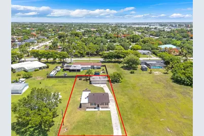378 SW 6th St, Florida City, FL 33034 - Photo 1