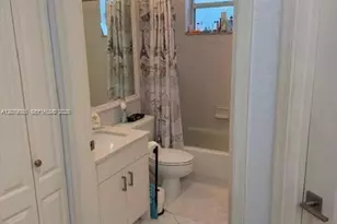 9771 NW 32nd St, Doral, FL 33172 - Photo 44