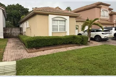 9771 NW 32nd St, Doral, FL 33172 - Photo 2