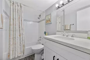 211 S Ocean Dr, Hollywood, FL 33019 - Photo 14