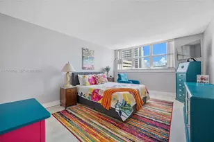 211 S Ocean Dr, Hollywood, FL 33019 - Photo 12
