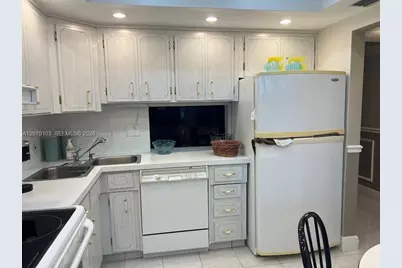 1350 Atlantic Shores Blvd #322, Hallandale Beach, FL 33009 - Photo 2