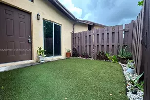 112 Fox Rd, Hollywood, FL 33024 - Photo 4