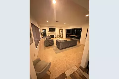 400 NE 2nd St #1, Pompano Beach, FL 33060 - Photo 8