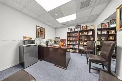 4441 W Sunrise Blvd, Plantation, FL 33313 - Photo 20