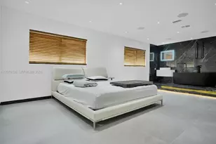 315 NE 122nd St, North Miami, FL 33161 - Photo 24