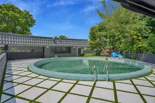 315 NE 122nd St, North Miami, FL 33161 - Photo 12