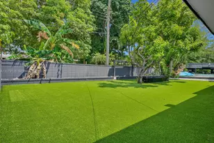 315 NE 122nd St, North Miami, FL 33161 - Photo 14