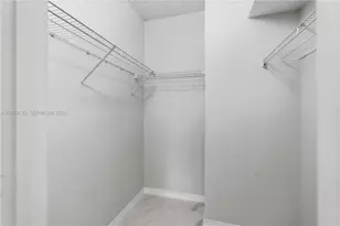 11701 SW 2nd St, Pembroke Pines, FL 33025 - Photo 36