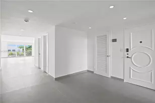 10180 W Bay Harbor Dr, Bay Harbor Islands, FL 33154 - Photo 20