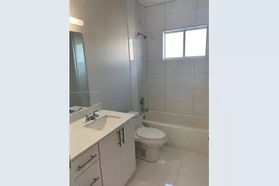 803 E 28th St #803, Hialeah, FL 33013 - Photo 12