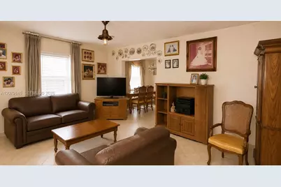 3441 NW 17th St, Miami, FL 33125 - Photo 14