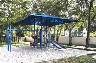 18290 NW Mediterranean Blvd, Hialeah, FL 33015 - Photo 22