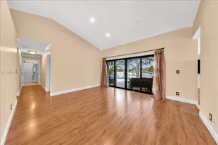 15056 SW 10th St, Sunrise, FL 33326 - Photo 10