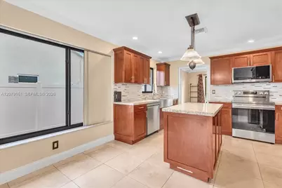 15056 SW 10th St, Sunrise, FL 33326 - Photo 18