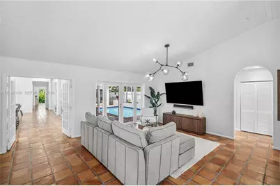 1015 SE 11th Ct, Fort Lauderdale, FL 33316 - Photo 14