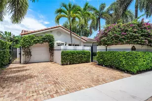 1015 SE 11th Ct, Fort Lauderdale, FL 33316 - Photo 2