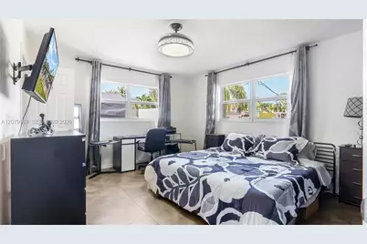 380 SE 1st Ter, Pompano Beach, FL 33060 - Photo 24