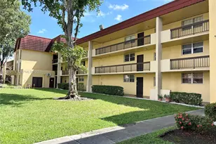 3253 Foxcroft Rd, Miramar, FL 33025 - Photo 30