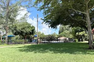 3253 Foxcroft Rd, Miramar, FL 33025 - Photo 32
