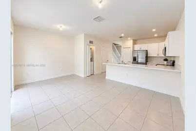 [Address not provided], Hialeah, FL 33018 - Photo 4