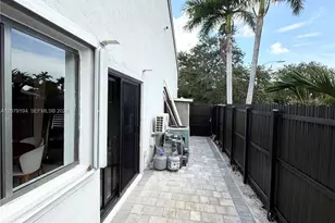 21780 SW 99th Pl, Cutler Bay, FL 33190 - Photo 20