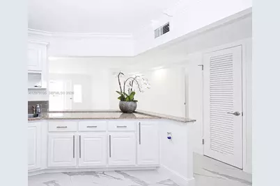 1680 NE 191st St #305-2, Miami, FL 33179 - Photo 2