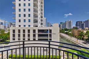 501 SW 1st St, Miami, FL 33130 - Photo 20