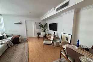 999 Brickell Bay Dr, Miami, FL 33131 - Photo 4