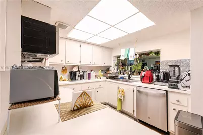 1911 Sabal Palm Dr #101, Davie, FL 33324 - Photo 2