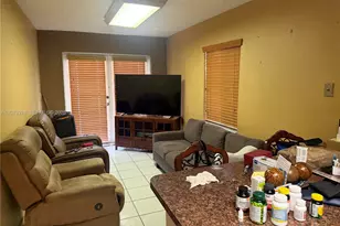 962 E 19th St, Hialeah, FL 33013 - Photo 14