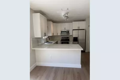21467 SW 86th Pl, Cutler Bay, FL 33189 - Photo 4