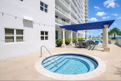 1200 Brickell Bay Dr #3318, Miami, FL 33131 - Photo 42