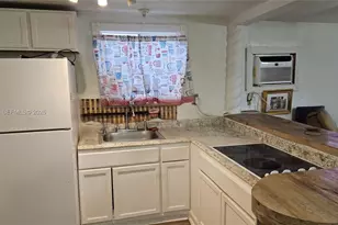 2506 Acapulco Dr, Miramar, FL 33023 - Photo 14