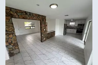 4421 NW 33rd St, Lauderdale Lakes, FL 33319 - Photo 6