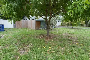 4421 NW 33rd St, Lauderdale Lakes, FL 33319 - Photo 28