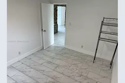 4421 NW 33rd St, Lauderdale Lakes, FL 33319 - Photo 14