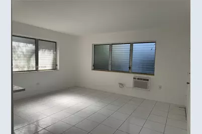 8017 Byron Ave #6, Miami Beach, FL 33141 - Photo 4