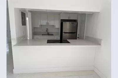 8017 Byron Ave #6, Miami Beach, FL 33141 - Photo 2